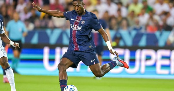 «ПСЖ» заключил новый контракт с «столпом обороны»