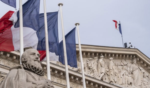 Франция с новым долговым предупреждением - Moody's понизило прогноз до негативного