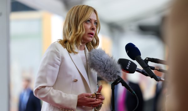 Италия требует от банков и страховщиков 11 миллиардов евро на три года