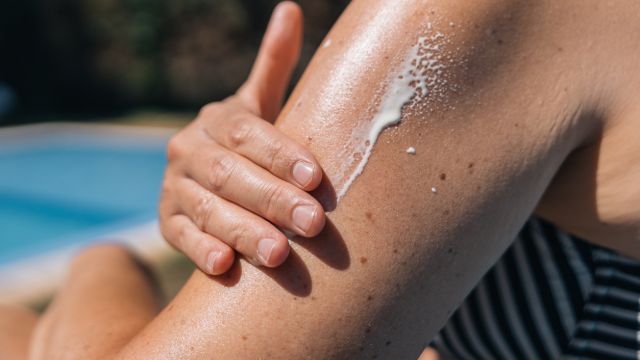 Почему фактор SPF солнцезащитных кремов не всегда соответствует этикетке?