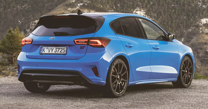 Ford выпустил последний экземпляр Focus St