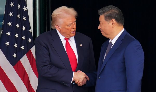 Трамп снижает пошлины на Китай после «невероятной» встречи с Си Цзиньпином