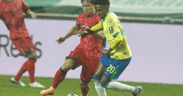 Бразилия побеждает со счетом 5:0, звезда «Реала Набута» забивает два гола