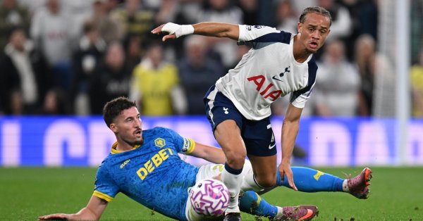 Главный тренер Тоттенхэма хочет большего от Хави Симмонса