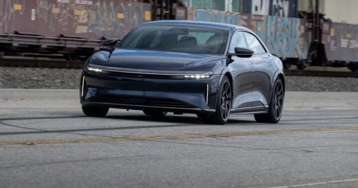 15 самых дорогих автомобилей из Америки