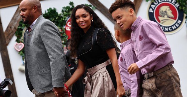 Компания объяснила, чем дерби с дортмундской «Боруссией» отличалось