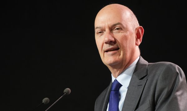 Кабинет Макрона угрожает еще одной разбивке власти