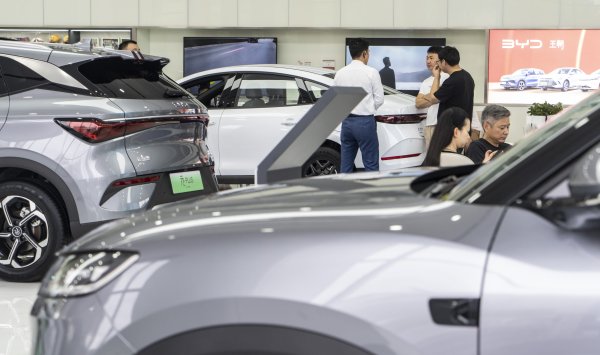 Прибыль BYD упала на 33% на фоне ценовой войны в Китае