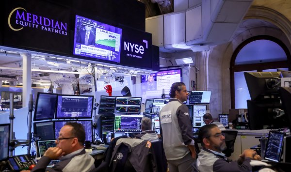 Приближается ли конец эры искусственного интеллекта на рынках? Мы спросили экспертов