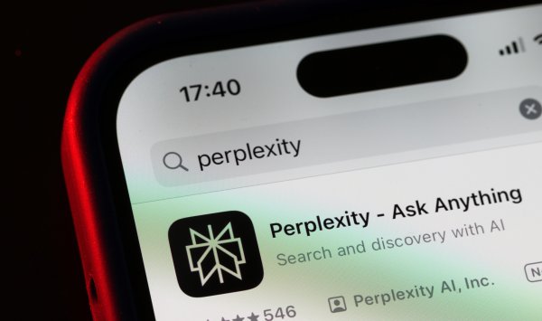 Amazon требует, чтобы Perplexity не давала своему ИИ-агенту совершать покупки