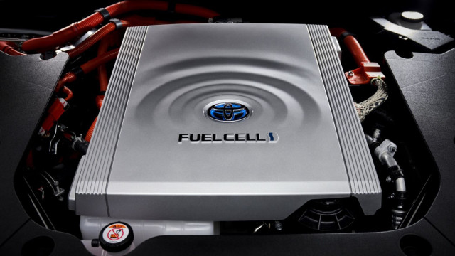 Тойота Мирай