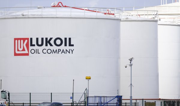 Litasco начинает сокращать рабочие места из-за надвигающихся санкций