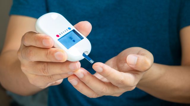 Бесплатное измерение уровня сахара в крови и оценка риска сахарного диабета в ВМА