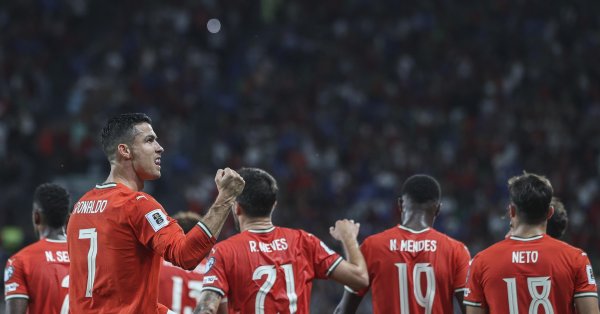 Криштиану Роналду не остановить: он забил еще два гола