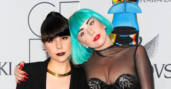 Мода и красота: сестра Леди Гаги дебютировала на Неделе моды в Лас-Вегасе