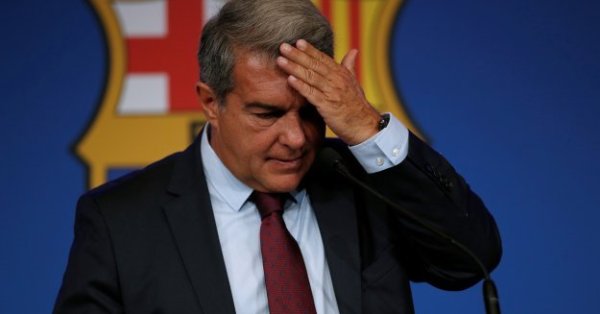 Лапорта объявил, возвращается ли Месси в «Барсу»