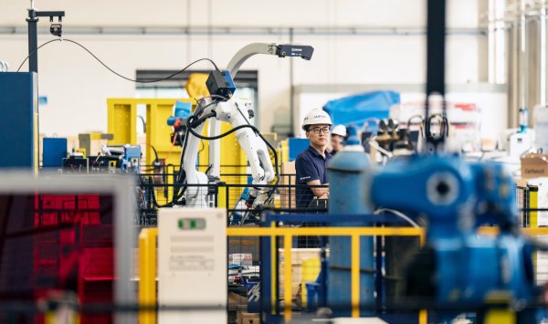 Экономика Китая падает после беспрецедентного снижения инвестиций