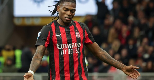 Гранды в бою за Рафаэля Леао