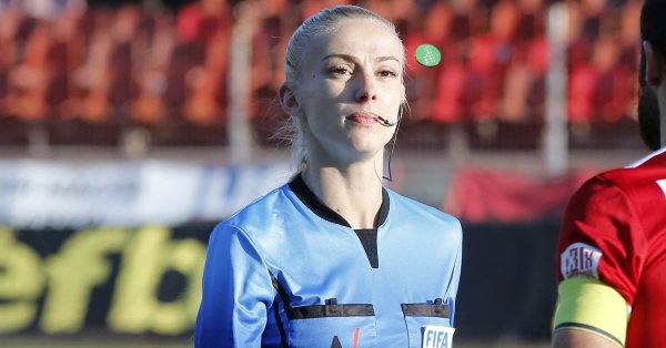 Гутева играет за "Рому" в Лиге Чемпионов, Гидзенов поможет!