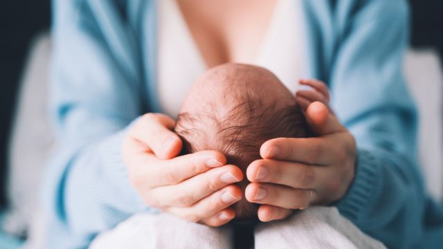 «Маленькие пациенты, большие сердца»: BAPZG рассказывает истории людей, которые ухаживают за недоношенными детьми