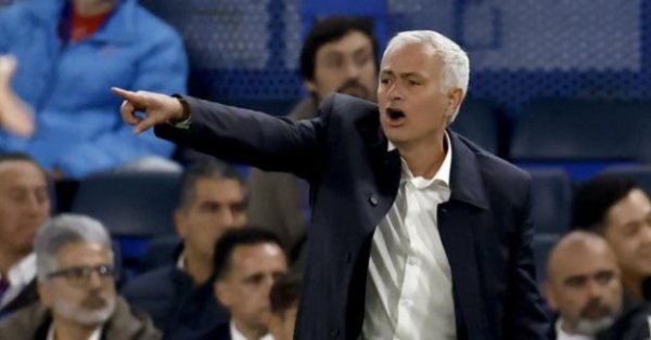 Жозе Моуринью взорвался: избавьтесь от VAR!