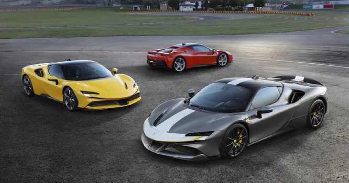 Почему Ferrari SF90 так быстро теряет в цене?