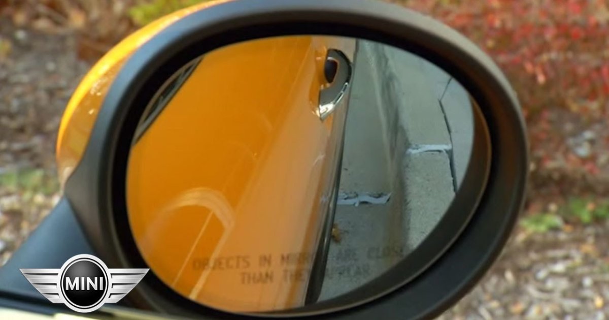 Скрытая экстра защищает диски от неприятных встреч с бордюрами.