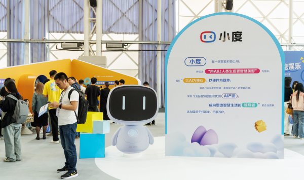 Следующим разумным шагом ИИ может стать отказ от чат-ботов