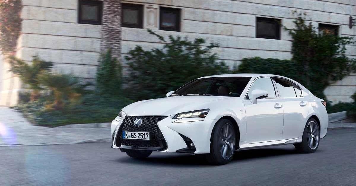 Сложные, но сильные – пять бизнес-седанов с надежной электроникой