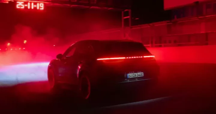 Мировая премьера Porsche Cayenne Electric состоится 19 ноября.