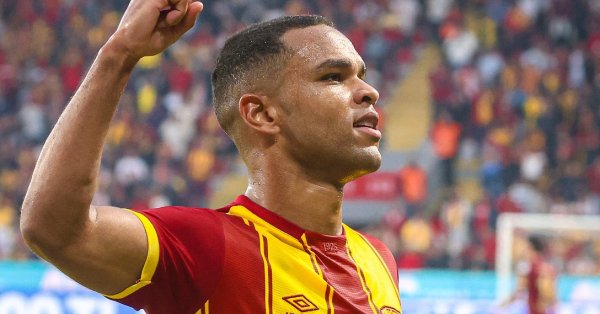 Мюррей и Гозтепе одержали победу в Турции