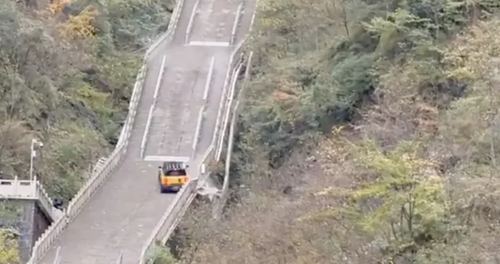 Китайский автопроизводитель попытался повторить знаменитый трюк Land Rover и был смущен