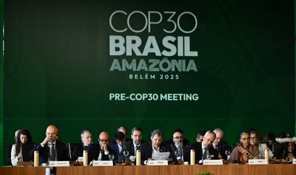 ЕС торопится с достижением климатических целей к 2040 году, но рискует смягчить соглашение