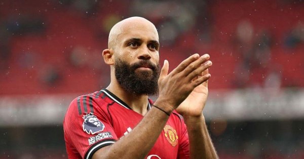 «Манчестер Юнайтед» получил награды за октябрь в Премьер-лиге