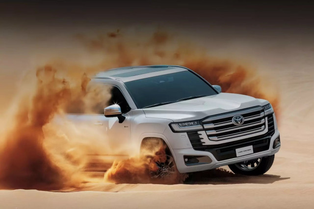 Тойота Ленд Крузер 300 ГЭВ