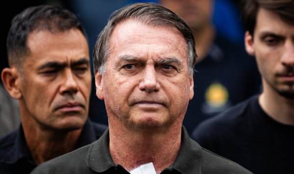 Бывший президент Бразилии Болсонару арестован и помещен под стражу в полиции