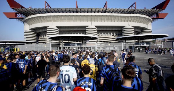 Большая новость: «Интер» и «Милан» официально купили «Сан-Сиро»