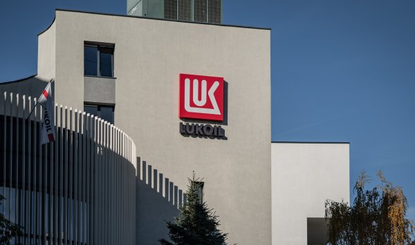 «Лукойл» получил отсрочку от США, появляются новые покупатели