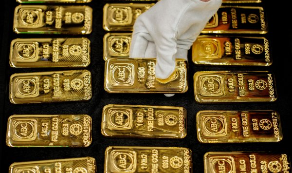 Золото «торгуется как акции-мемы»: горнодобывающие компании делают ставку на кредитное плечо