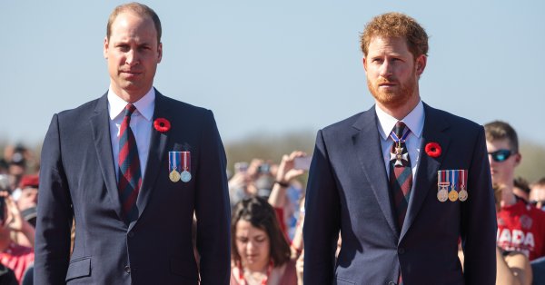 Напряженность в королевской семье: принц Гарри может потерять свой титул, как и принц Эндрю