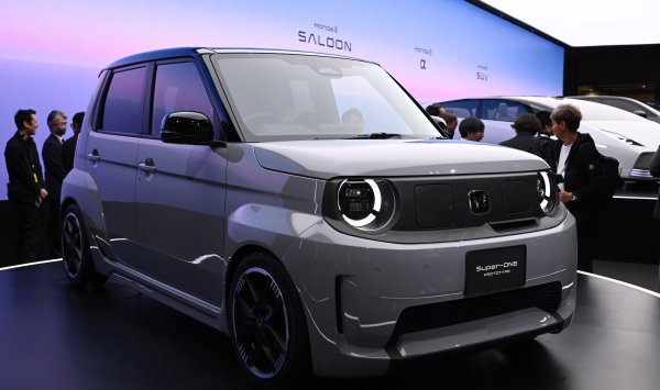 Китай возобновит экспорт чипов Nexperia, заявил премьер-министр Нидерландов Шофф