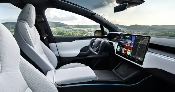Tesla добавит поддержку Apple CarPlay для увеличения продаж автомобилей — Bloomberg