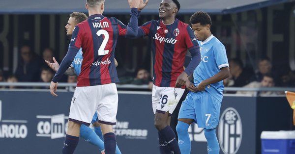 Болонья обыграла Наполи