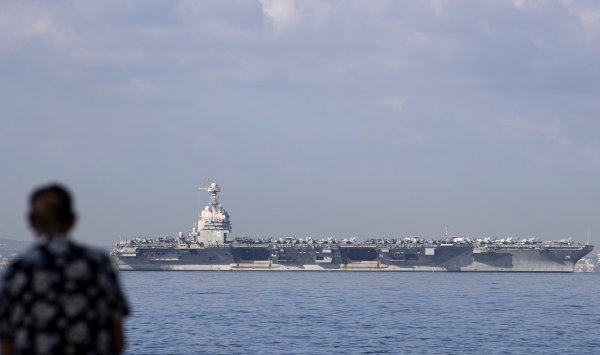 Самый большой корабль США присоединился к армаде у берегов Венесуэлы