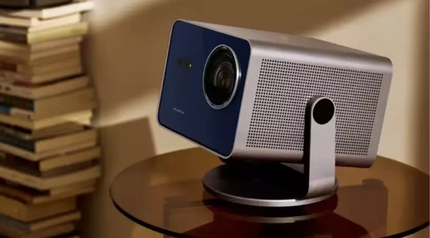 Leica представила Cine Play 1 Plus — 4К-проектор премиум-класса с изображением до 300 дюймов и поддержкой HDR10+