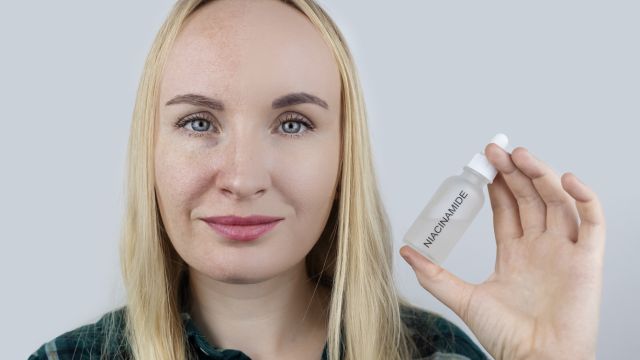 Ниацинамид – многофункциональный ингредиент для здоровой и сияющей кожи.