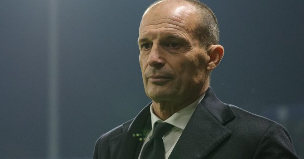 Тренерское дерби! На счету Аллегри 16 побед и 5 поражений в городских соревнованиях.