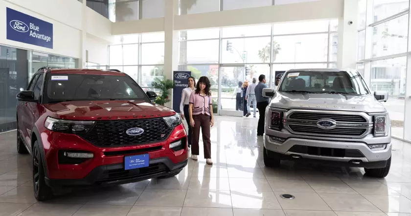 Ford вслед за Hyundai начал продавать подержанные автомобили на Amazon