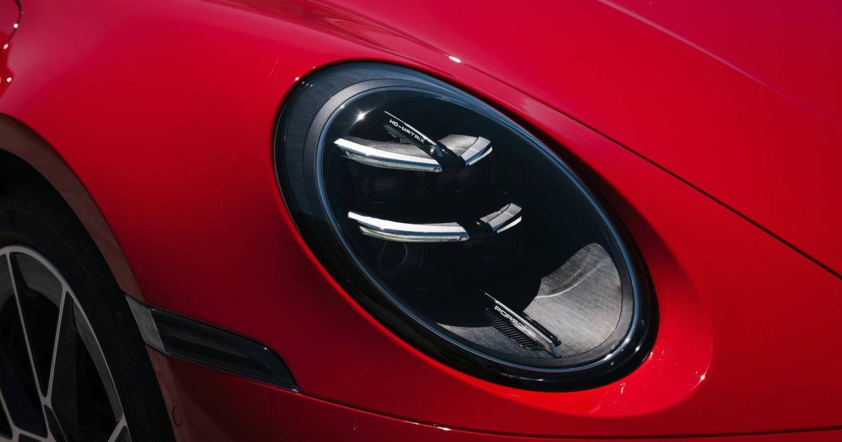 Porsche делает свои гибриды легче и мощнее