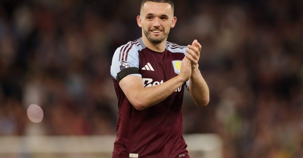 Капитан «Астон Виллы» переподписал контракт с «Бирмингемом».